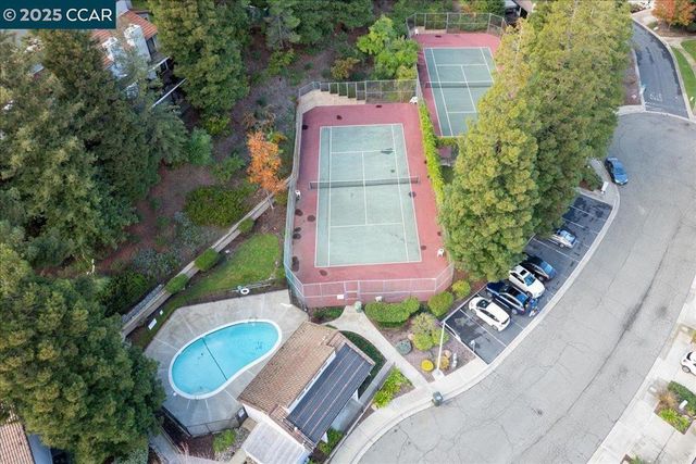 206 Buena Vida Ct, Martinez, CA 94553