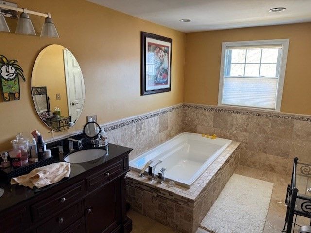 3 Lakeside Ave, Beverly, MA 01915