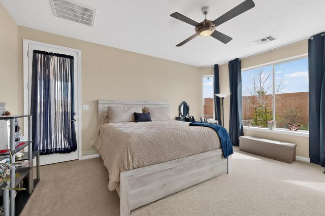 4772 Viento Del Norte, Santa Fe, NM 87507