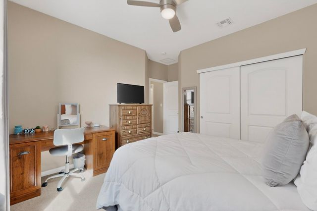 4772 Viento Del Norte, Santa Fe, NM 87507