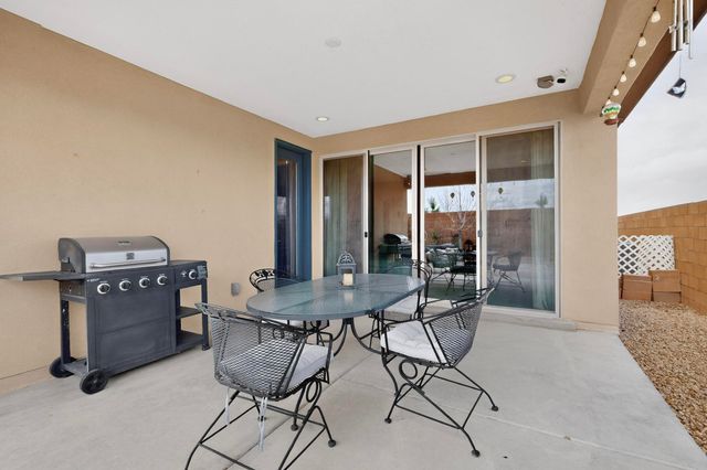 4772 Viento Del Norte, Santa Fe, NM 87507