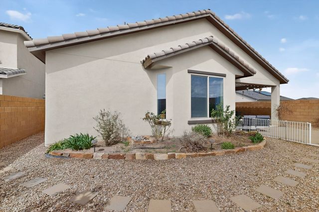 4772 Viento Del Norte, Santa Fe, NM 87507