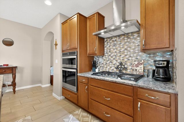 4772 Viento Del Norte, Santa Fe, NM 87507