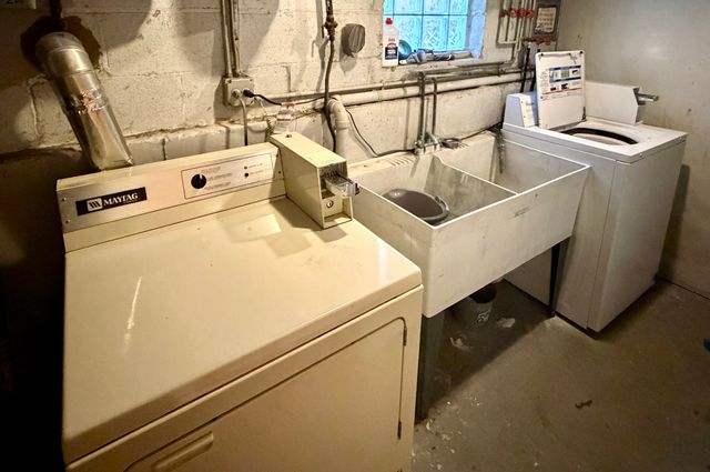 3742 N Harlem Avenue 1, Chicago, IL 60634