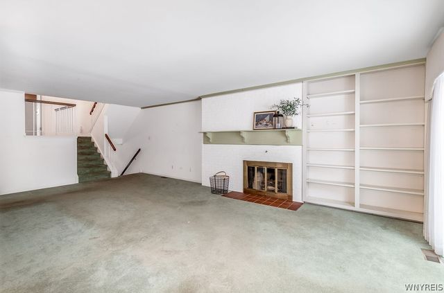 122 Bridle Path, Orchard Park, NY 14127