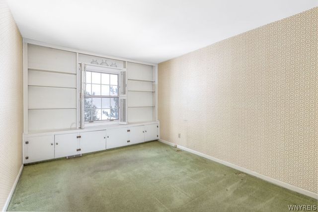 122 Bridle Path, Orchard Park, NY 14127