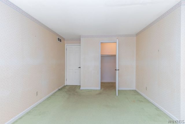 122 Bridle Path, Orchard Park, NY 14127