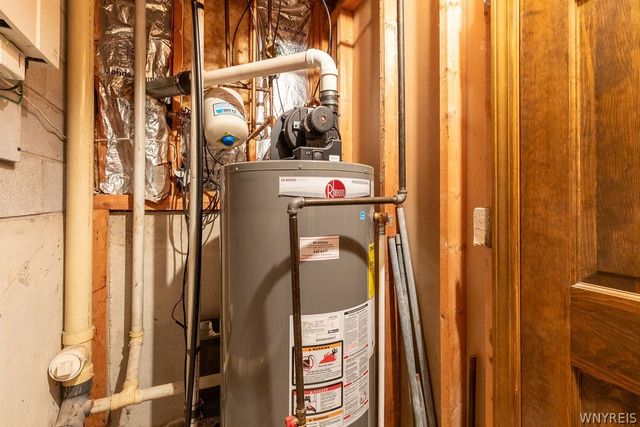 122 Bridle Path, Orchard Park, NY 14127