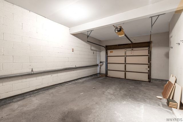 122 Bridle Path, Orchard Park, NY 14127