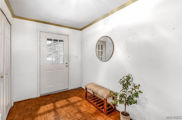 122 Bridle Path, Orchard Park, NY 14127