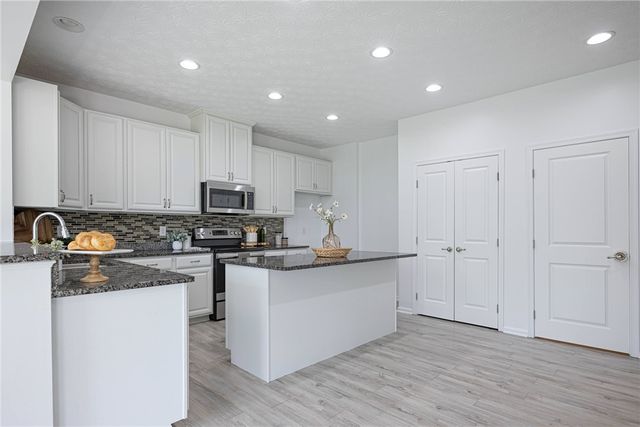 1349 Senna Street, Tipp City, OH 45371