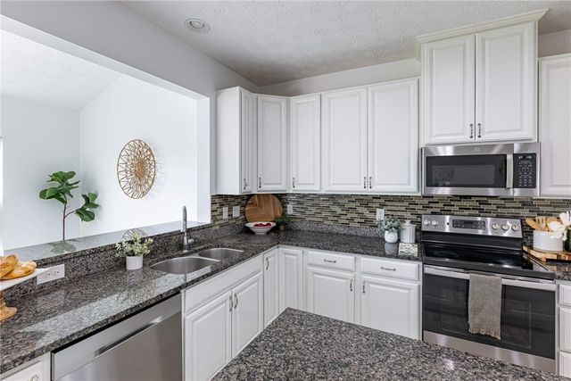 1349 Senna Street, Tipp City, OH 45371