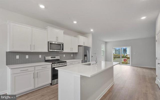 8710 CHERRYBARK RD, Clinton, MD 20735