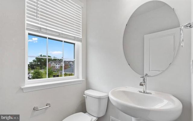 8710 CHERRYBARK RD, Clinton, MD 20735