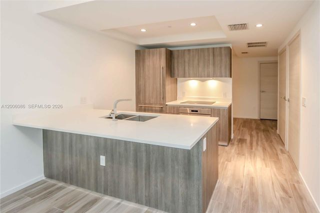 801 S Miami Ave 3606, Miami, FL 33130