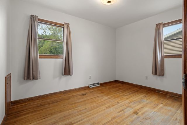 1805 17th Street S, Fargo, ND 58103