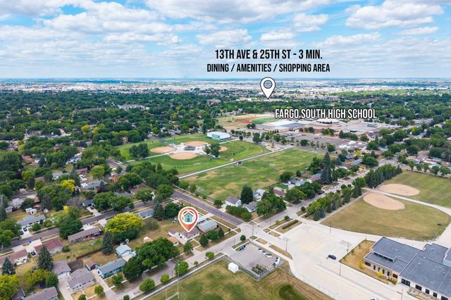 1805 17th Street S, Fargo, ND 58103