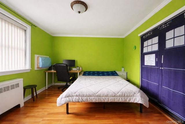 6 West Mill Drive 1E, Great Neck, NY 11021