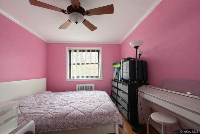 6 West Mill Drive 1E, Great Neck, NY 11021