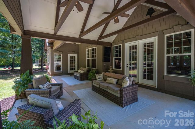 489 Evergreen Road, Lake Wylie, SC 29710