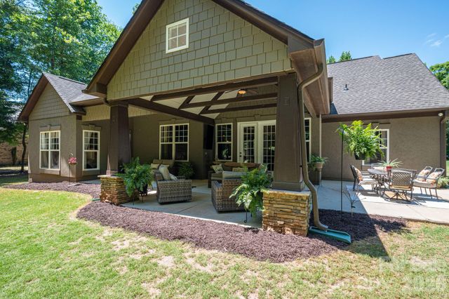 489 Evergreen Road, Lake Wylie, SC 29710