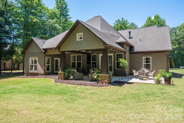 489 Evergreen Road, Lake Wylie, SC 29710