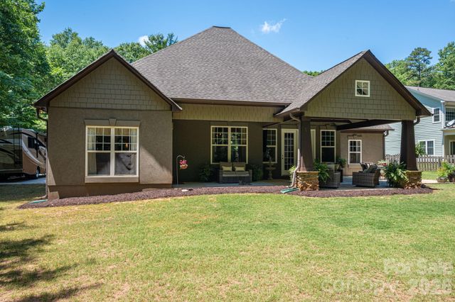 489 Evergreen Road, Lake Wylie, SC 29710