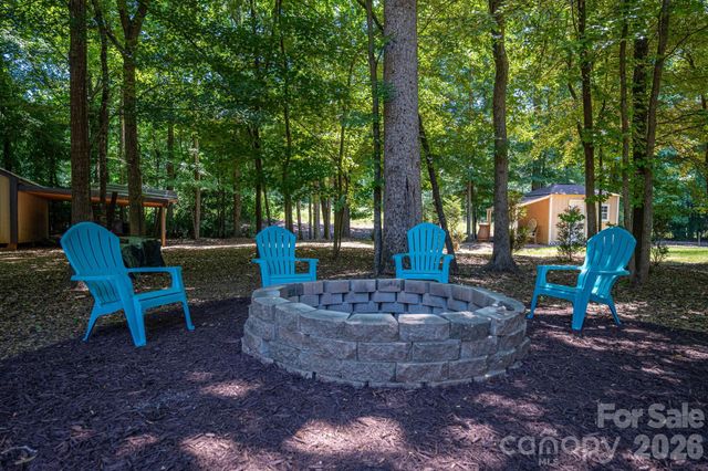 489 Evergreen Road, Lake Wylie, SC 29710