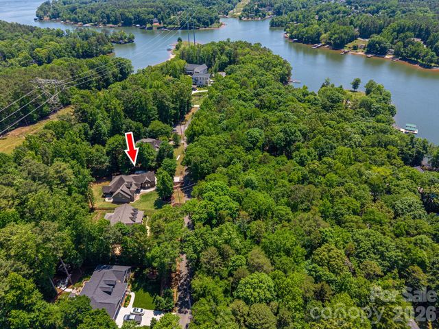 489 Evergreen Road, Lake Wylie, SC 29710