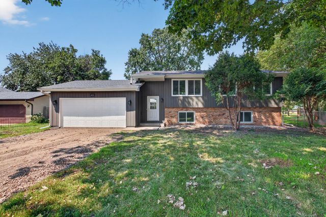 8055 Zane Avenue N, Brooklyn Park, MN 55443