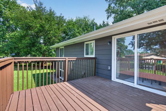 8055 Zane Avenue N, Brooklyn Park, MN 55443