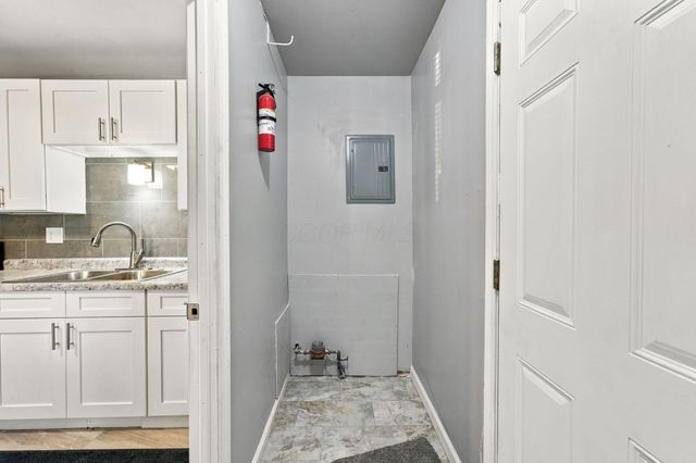 3049 Durham Drive, Columbus, OH 43207