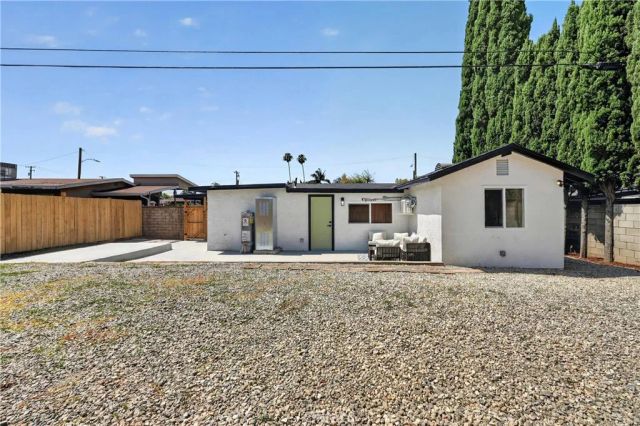 17915 E Newburgh, Azusa, CA 91702