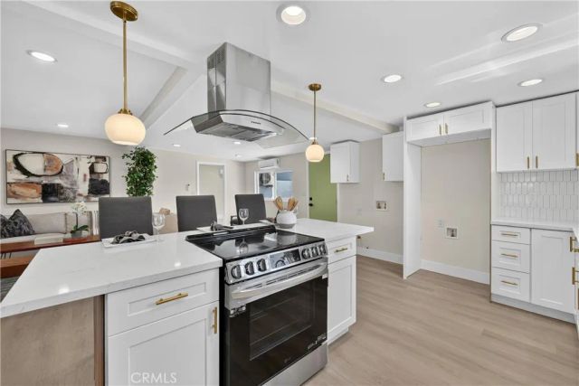 17915 E Newburgh, Azusa, CA 91702