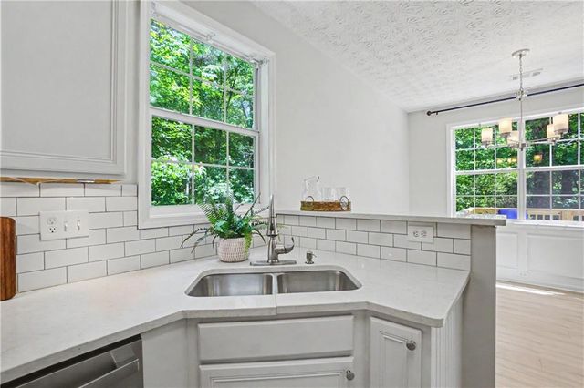 304 Stone Valley Crossing, Canton, GA 30114