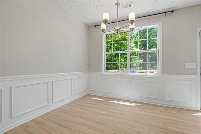 304 Stone Valley Crossing, Canton, GA 30114