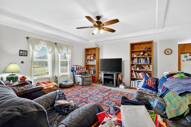 437 County Road 292, Collinsville, TX 76233