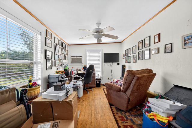 437 County Road 292, Collinsville, TX 76233