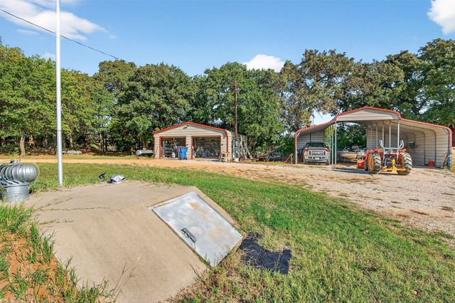 437 County Road 292, Collinsville, TX 76233