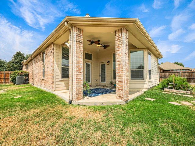1317 Wheatear Drive, Little Elm, TX 75068