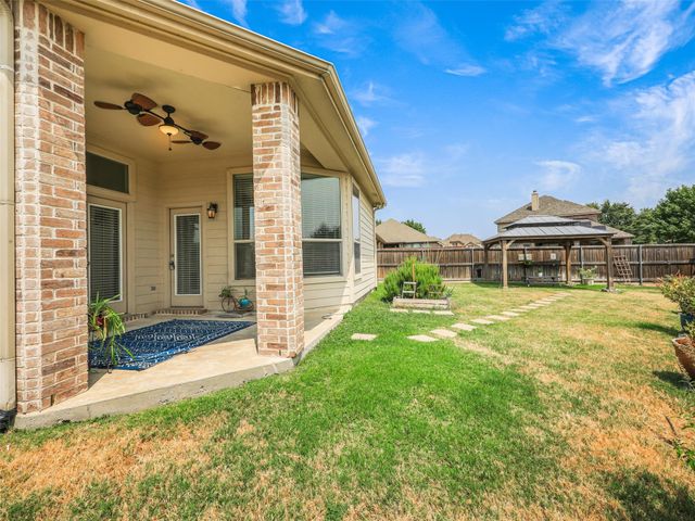 1317 Wheatear Drive, Little Elm, TX 75068