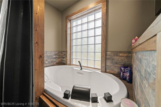 465 Boyd Drive, New Blaine, AR 72851