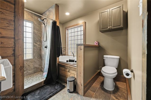 465 Boyd Drive, New Blaine, AR 72851