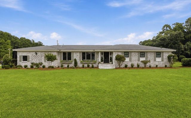 301 Land O Pines Circle, Moncks Corner, SC 29461