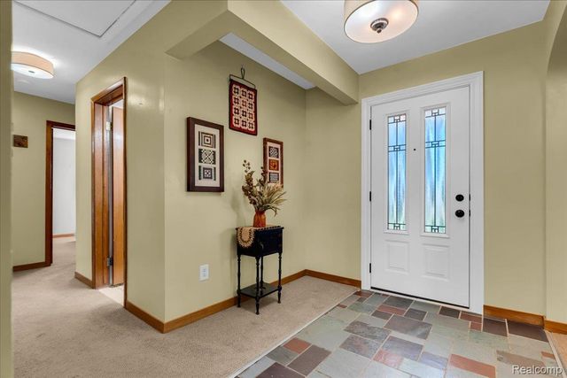 26215 ALLEN Road, Woodhaven, MI 48183