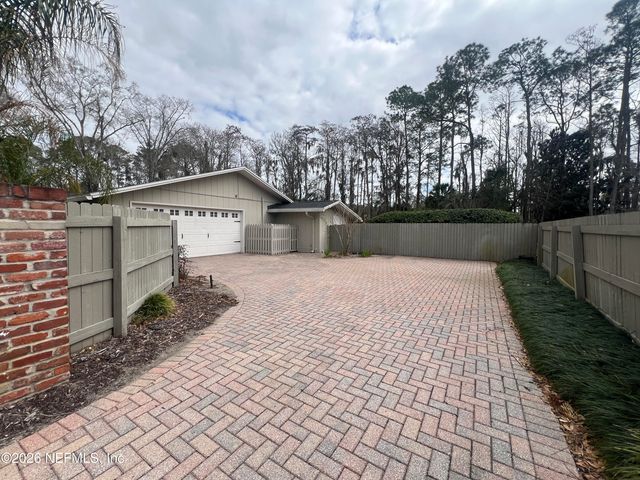 7955 PINE LAKE Road, Jacksonville, FL 32256