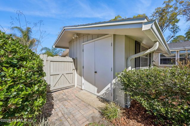7955 PINE LAKE Road, Jacksonville, FL 32256