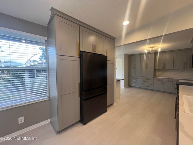 7955 PINE LAKE Road, Jacksonville, FL 32256