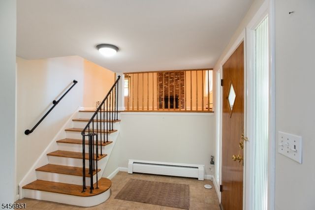 35 Rock Road West, Green Brook Twp., NJ 08812
