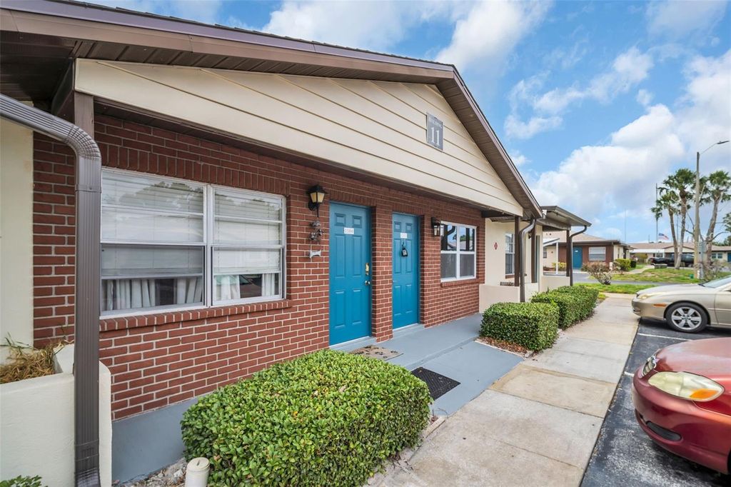 24862 US HIGHWAY 19 N 1105, Clearwater, FL 33763